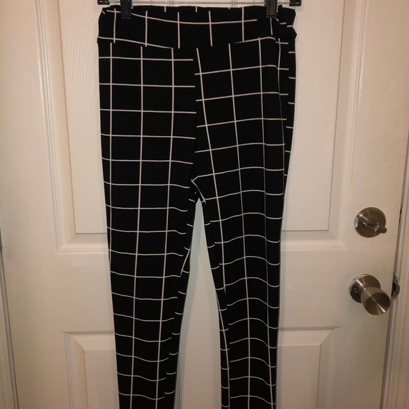 Grid print two piece set - Picture 2 of 3